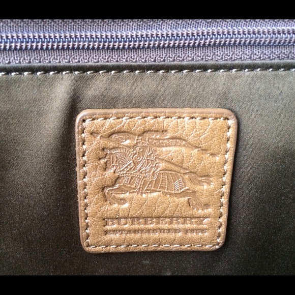 New Authentic Burberry Brown Purse with dustbag - Picture 4 of 8